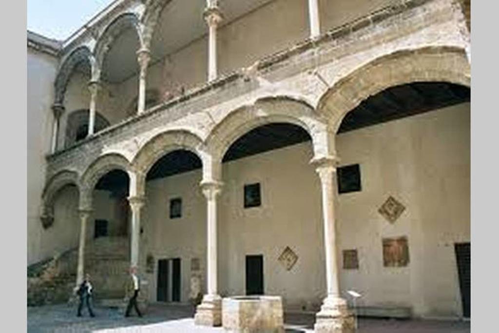 شقة Piazza Marina Chic باليرمو المظهر الخارجي الصورة